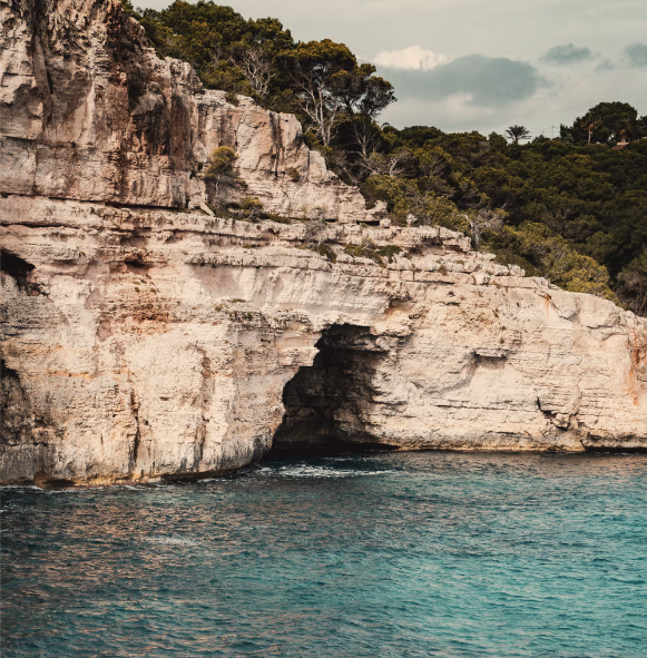 bn-ph__cliff-cave-001 bn-ph__cliff-cave-001